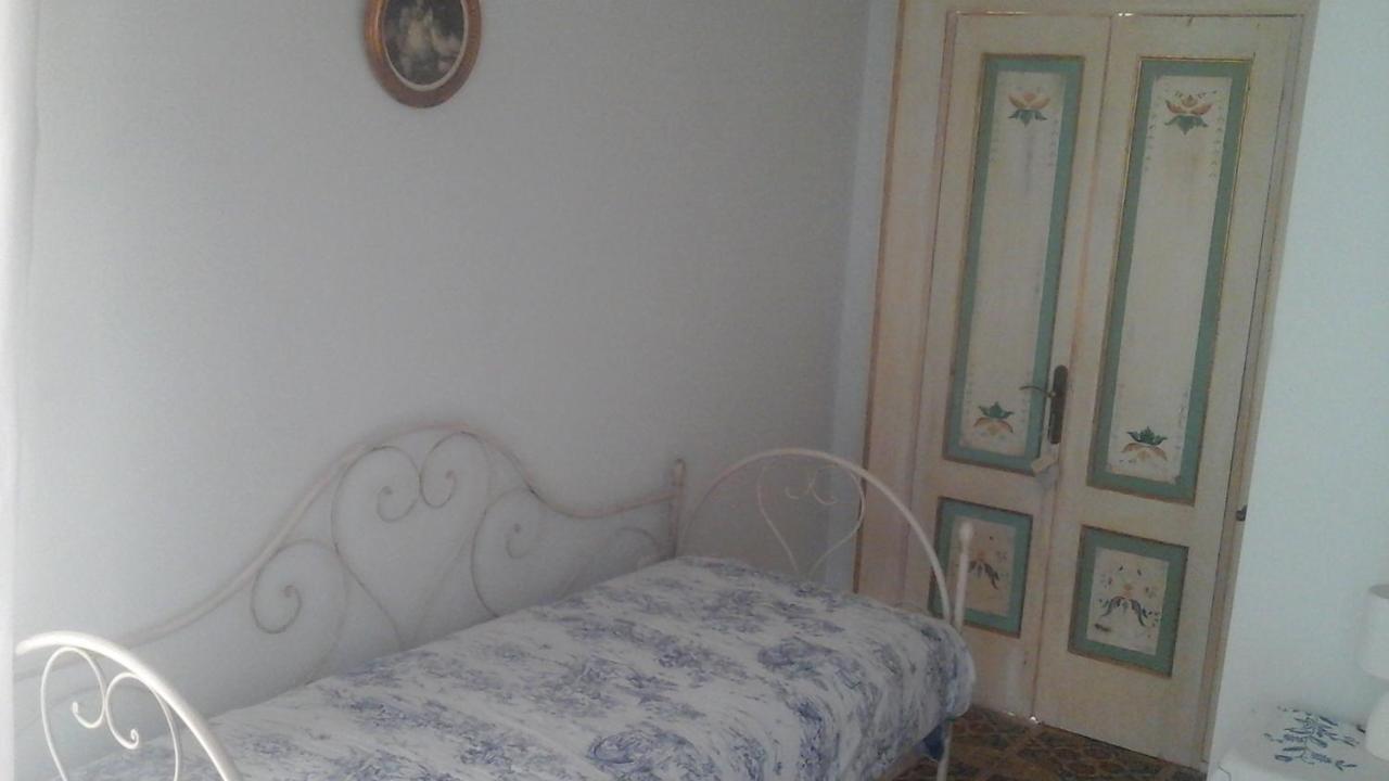 Villa Di Miscio Sant'Agata di Puglia Luaran gambar
